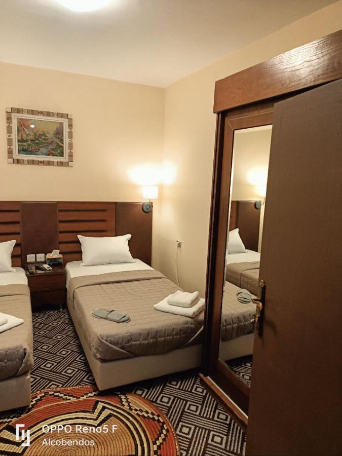 Plaza De Petra Hotel Wadi Musa Exterior photo